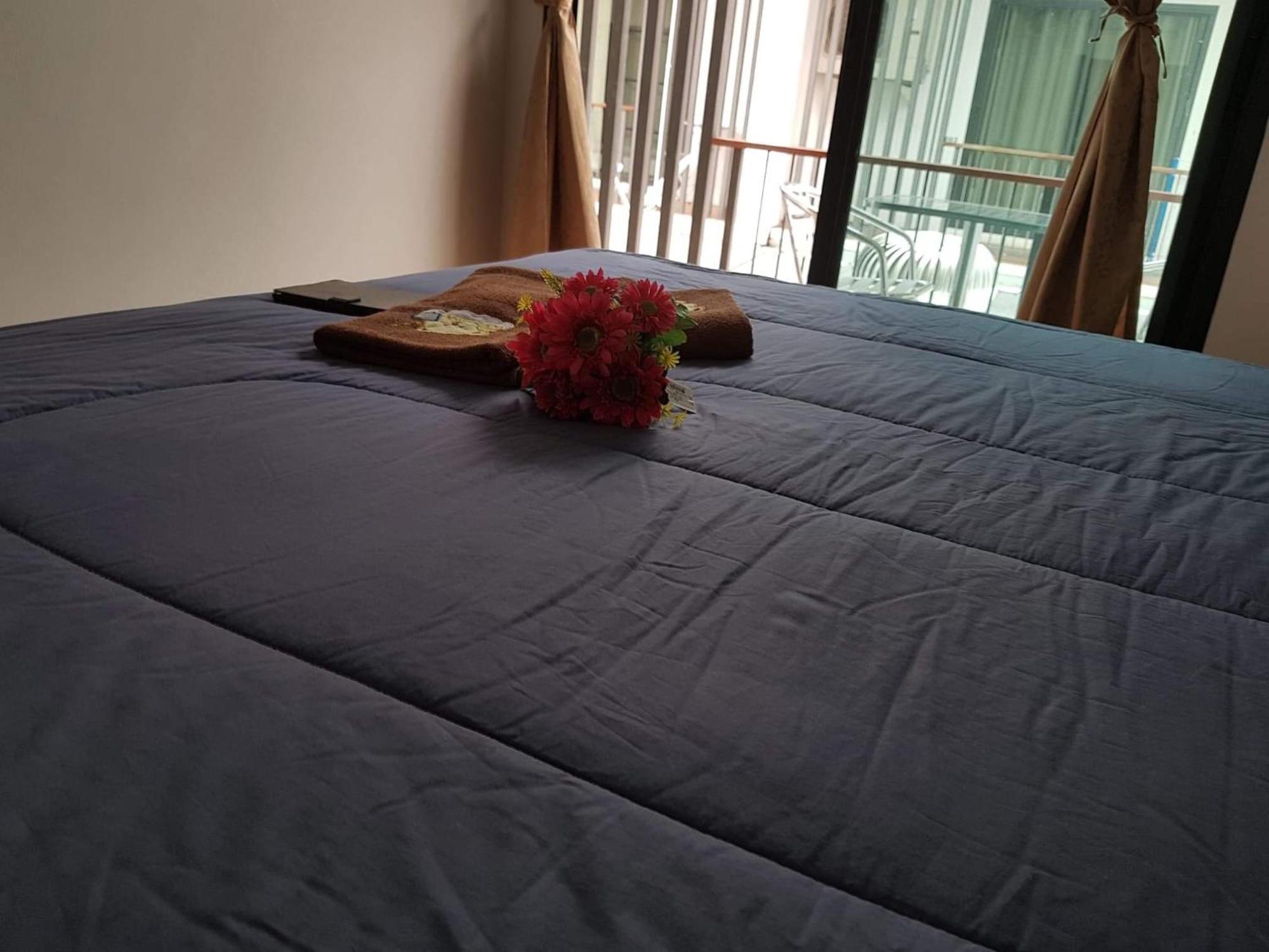 Amaretto Hostel سوراثاني المظهر الخارجي الصورة