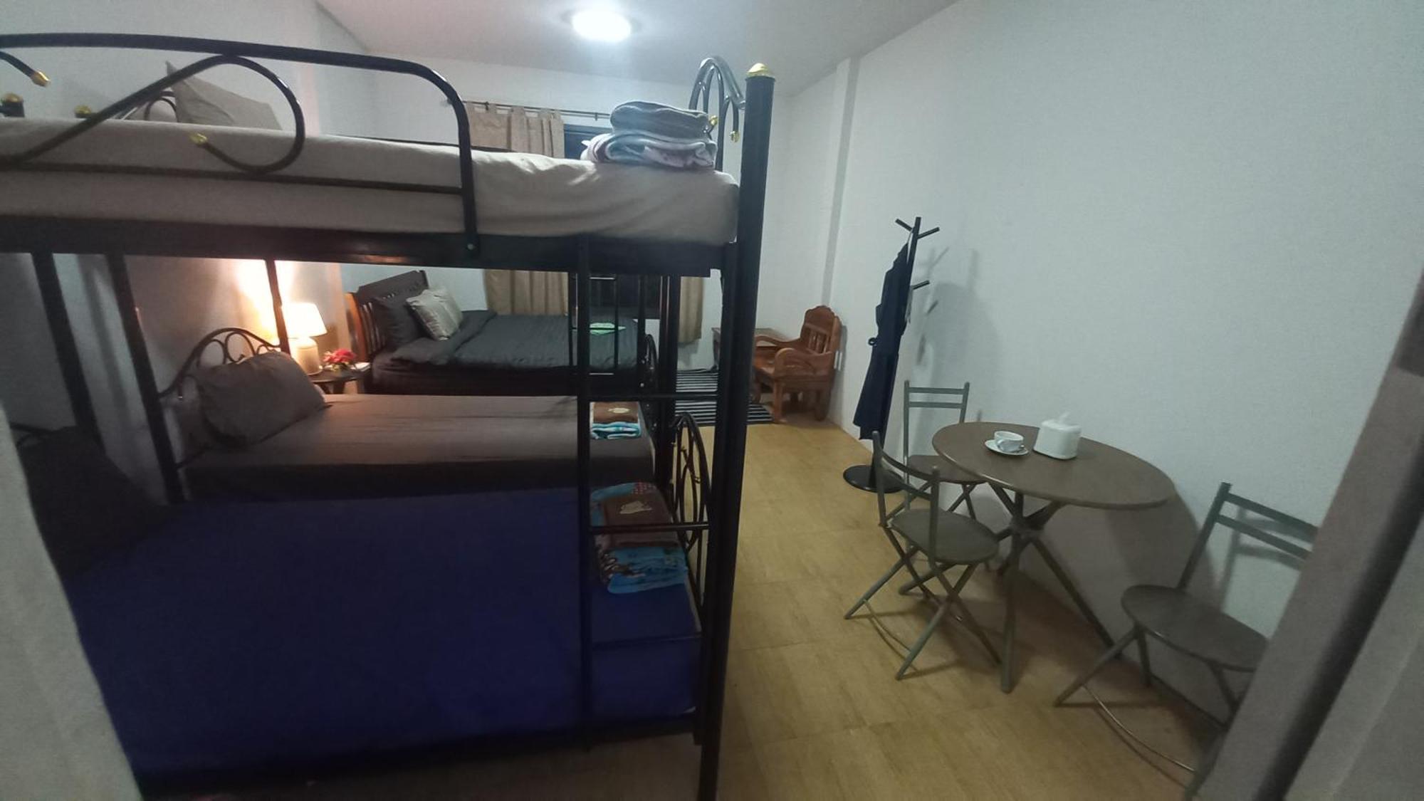 Amaretto Hostel سوراثاني المظهر الخارجي الصورة